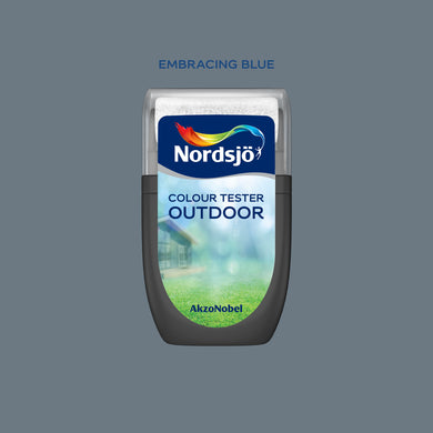 Test af udendørs maling i farven Nordsjö Embracing Blue
