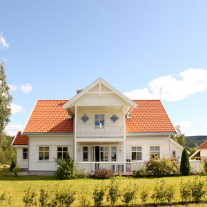 Test af udendørs maling i farven Nordsjö Modest White