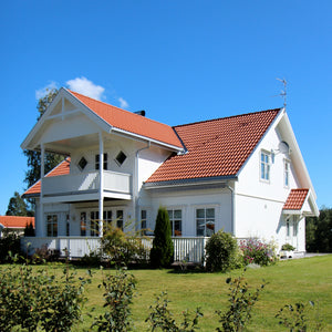 Test af udendørs maling i farven Nordsjö Modest White