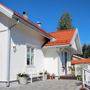 Test af udendørs maling i farven Nordsjö Modest White